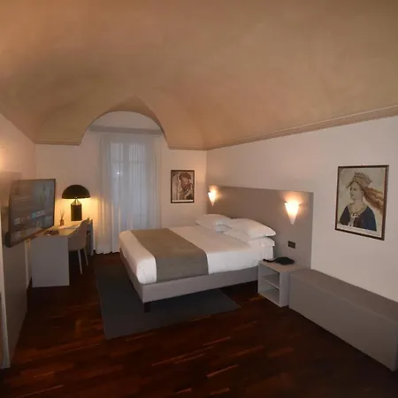 Hotel Boutique Antiche Mura