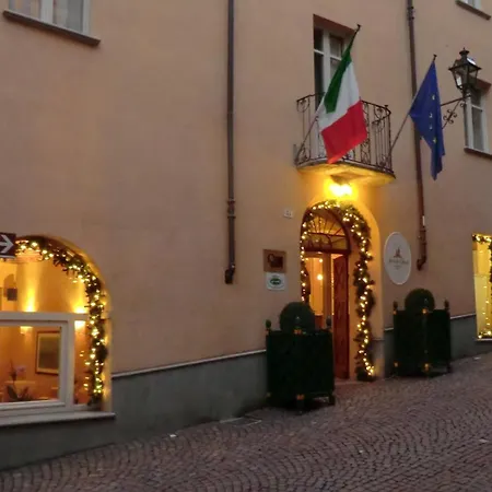 Hotel Boutique Antiche Mura 4*