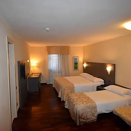 Hotel Boutique Antiche Mura 4*