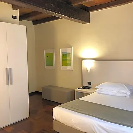 Hotel Boutique Antiche Mura