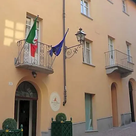 Boutique Antiche Mura 4*