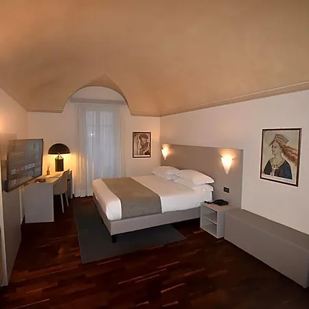 Hotel Boutique Antiche Mura
