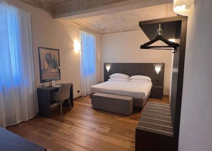 Boutique Antiche Mura Saluzzo