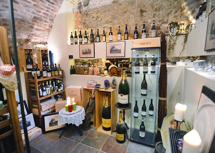 Boutique Antiche Mura Hotel Saluzzo