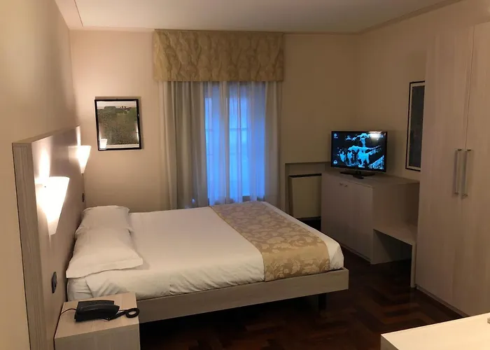 Boutique Antiche Mura 4*