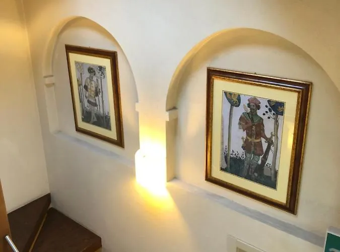 Boutique Antiche Mura Hotel Saluzzo